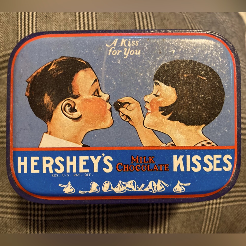 Hershey's Kisses 1994 Old Tin